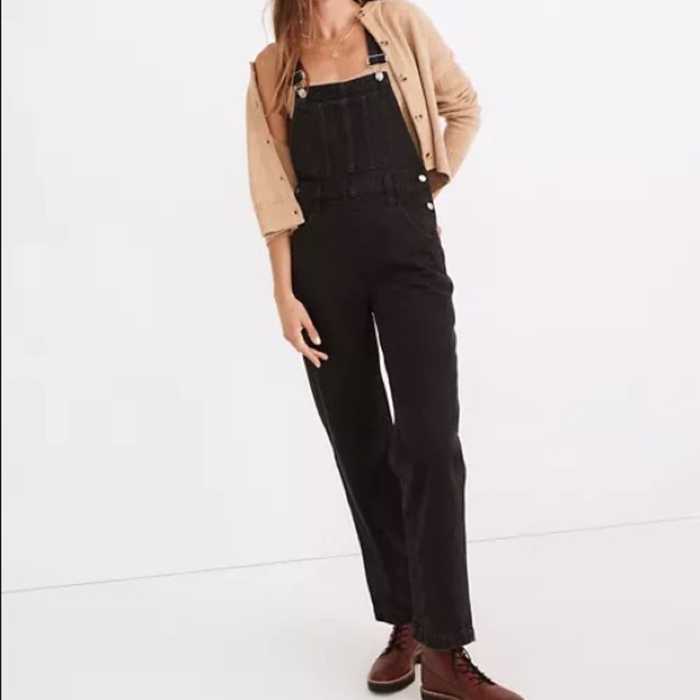 NWOT Madewell Straight Leg Overalls in Lunar Wash